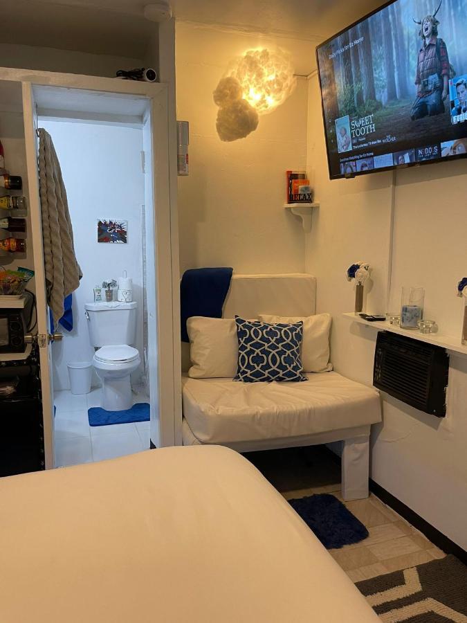 Blue Royalty Bed and Breakfast Portmore Εξωτερικό φωτογραφία